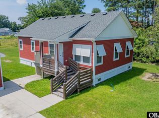 330 Old Wharf Rd, Wanchese, NC 27981