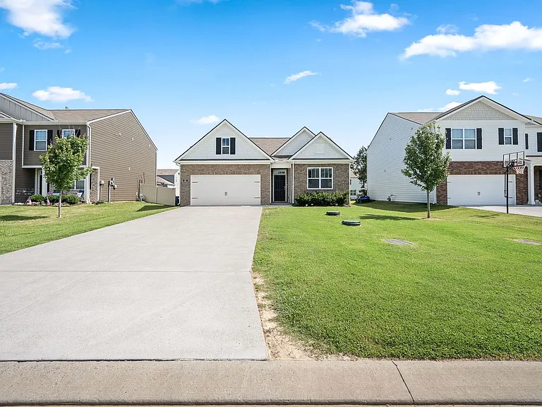 131 Saddle Horse Ln — Photo 3