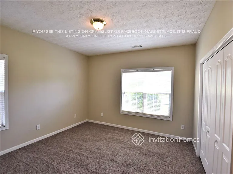 312 Glouchester Dr — Photo 10