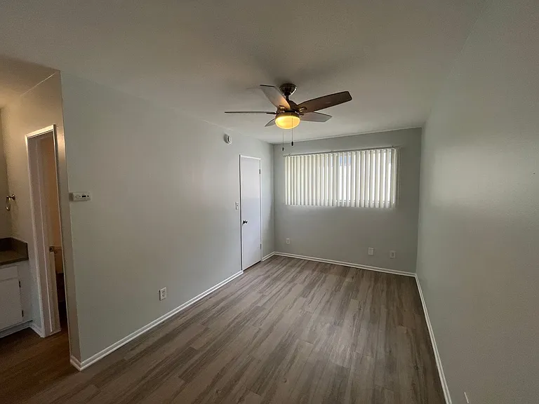 11937 Avon Way — Photo 13