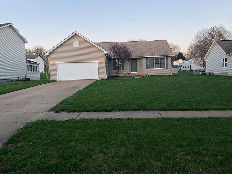1st image of 523 Plum Creek Dr