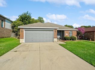 824 Coppin Dr, Fort Worth, TX 76120