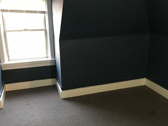 3rd image of 102 Woodland Ave #3