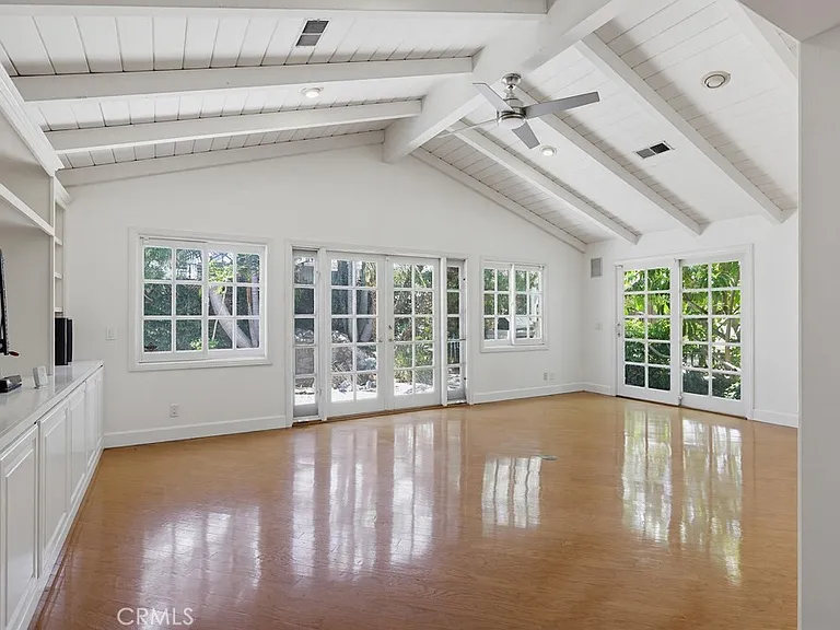 2705 E Jacaranda Ave — Photo 31