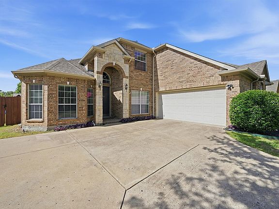 2nd image of 3504 Irvin Dr