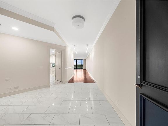 2nd image of 2660 Peachtree Rd NW APT 16C