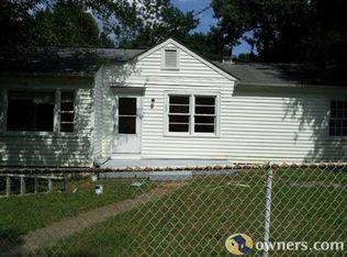 319 N Cobb Ave, Burlington, NC 27217