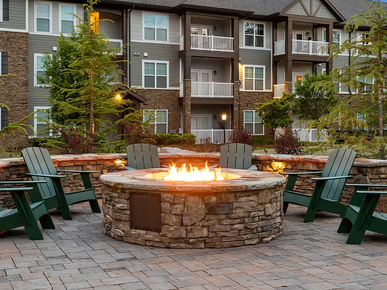 Outdoor Lounge with Firepit