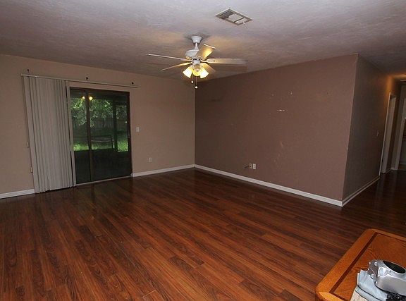 4th image of 2497 Manzanita Ct
