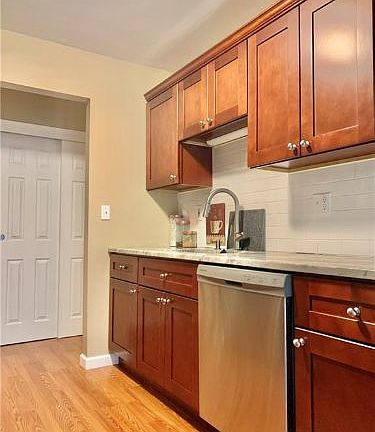 5th image of 132 Sierra Vista Ln