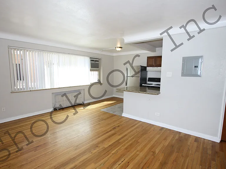 1531 Leyden St — Photo 2