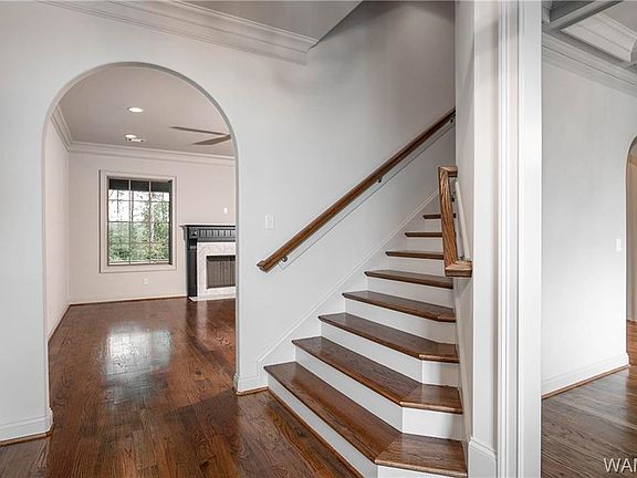 4th image of 6031 Candler Ave