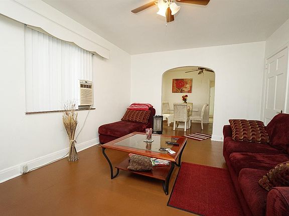 5th image of 5605 Hamilton Ave