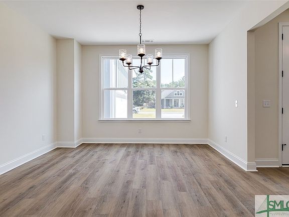 3rd image of 215 Dean Drive