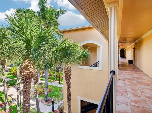 4333 Bayside Village Dr APT 322, Tampa, FL 33615