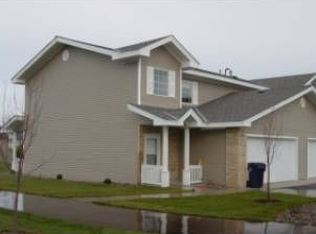 1100 Kennsington Dr, Shakopee, MN 55379