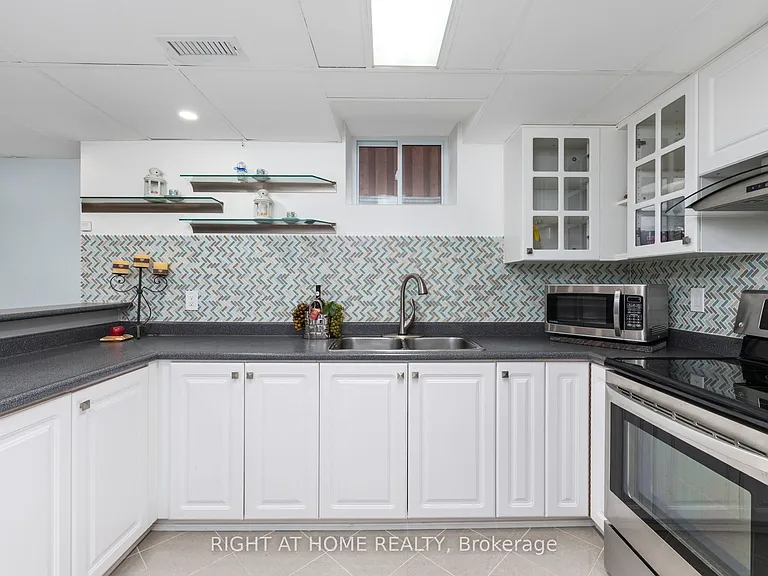 14 Sterritt Dr #BASEMENT — Photo 9