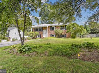 966 Saint Margarets Dr, Annapolis, MD 21409