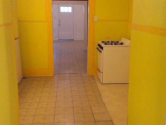 2nd image of 115 Jacobs St APT 2