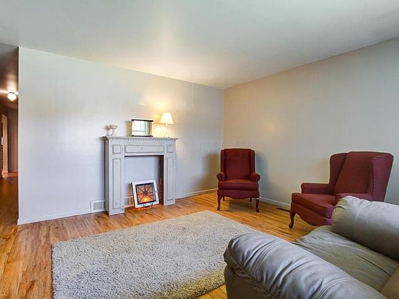 4th image of 1814 Bairsford Dr