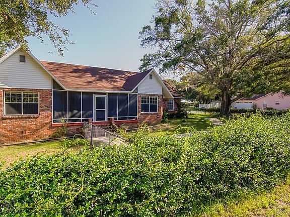2nd image of 405 Saint Augustine South Dr