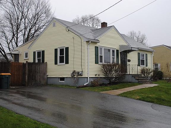 2nd image of 70 Linda St
