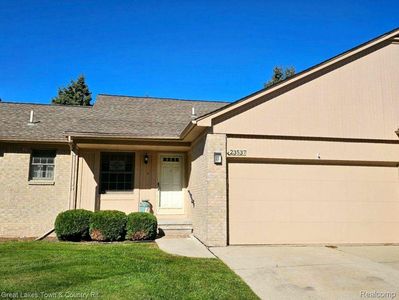 23537 Suttons Bay Dr, Clinton Township, MI, 48036