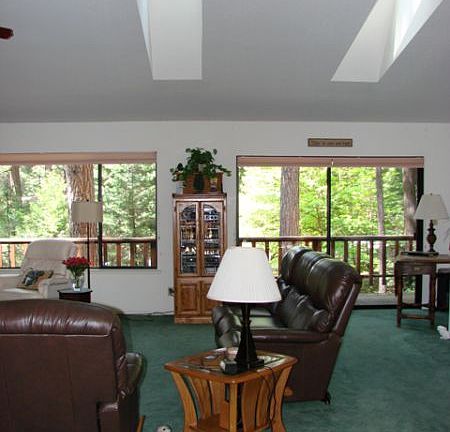 4th image of 1087 Fairway Ct