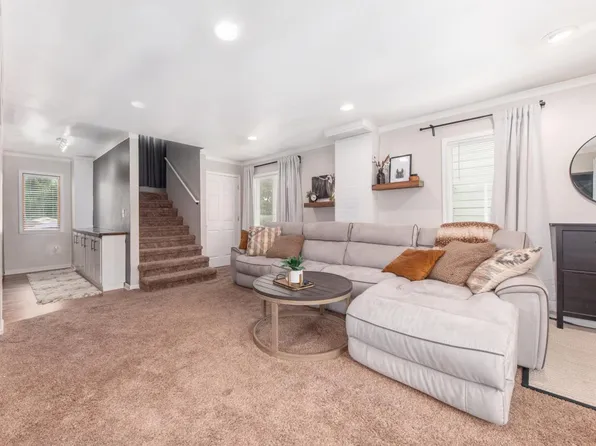 814 South 114th STREET, West Allis, WI 53214