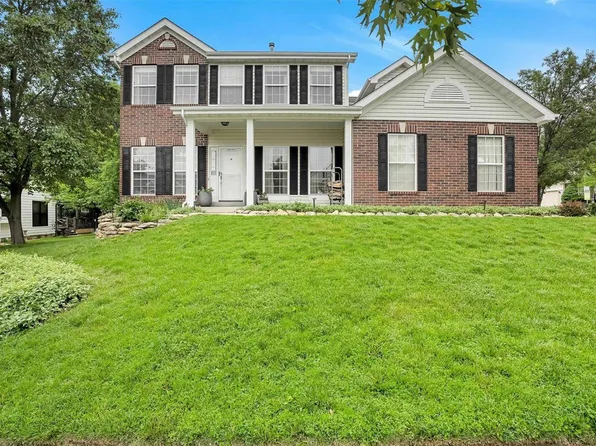 903 Legends View Dr, Eureka, MO 63025