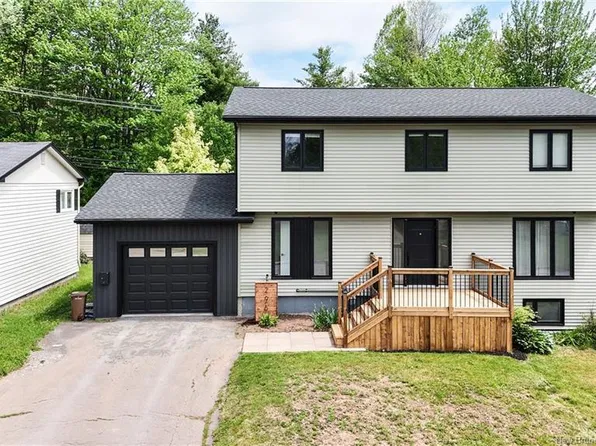 296 Buckingham Ave, Riverview, NB E1B 2P2