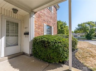 827 Clareridge Ln, Dayton, OH 45458