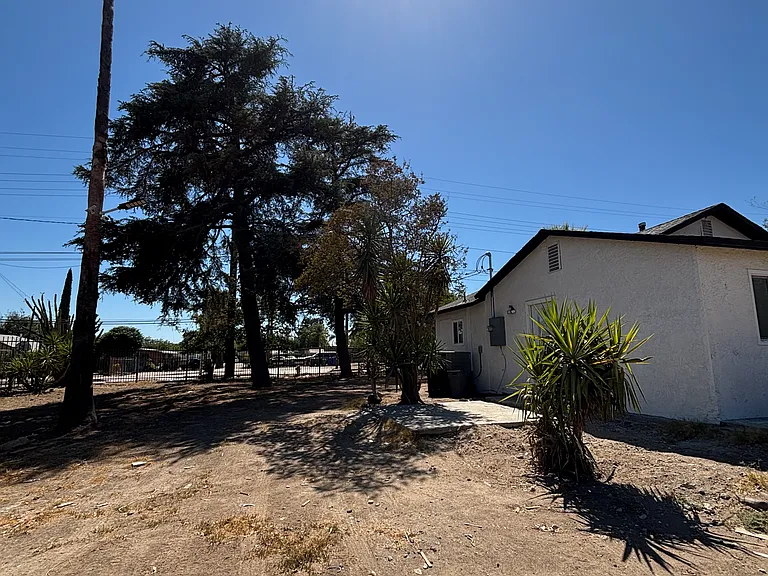 2045 Nolan Ct — Photo 23