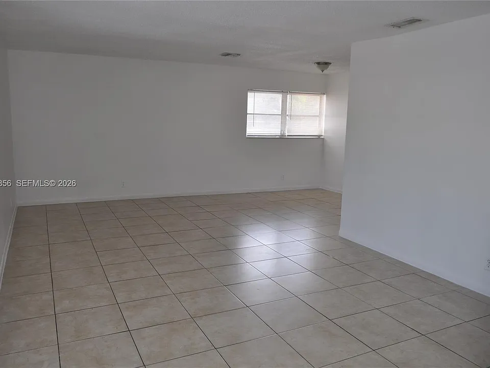 3200 Coral Springs Dr #211