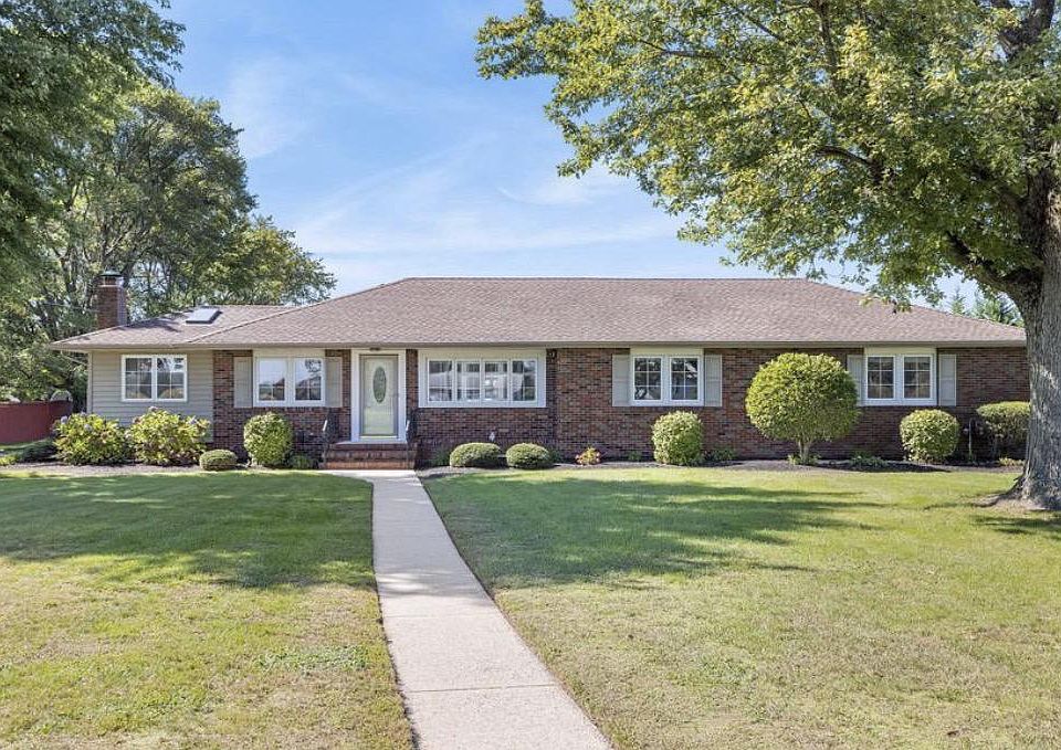 1st image of 634 Union Rd