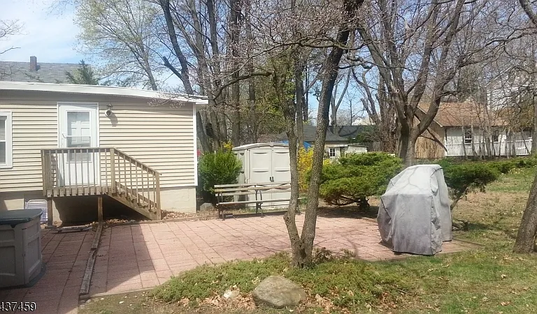 147 Phelps Ave #1 — Photo 2