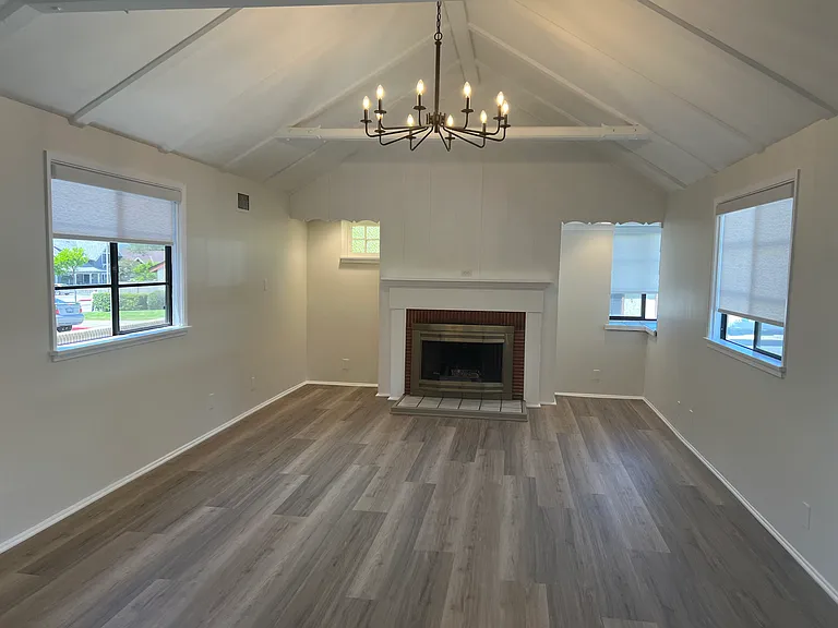 108 N Canyon Blvd — Photo 3