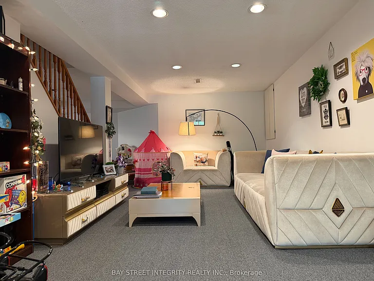5110 Nishga Ct — Photo 8