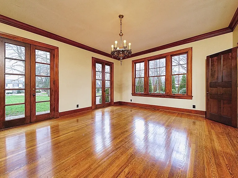 3944 Woodlawn Dr — Photo 7