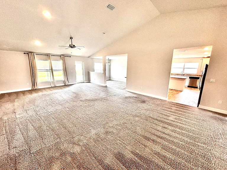 1399 SW Edinburgh Dr — Photo 5
