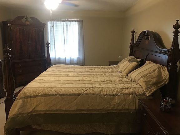 4th image of 12 Coventry Dr