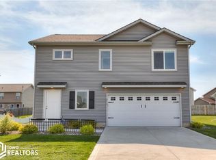 3417 Wolf Creek Rd SW, Bondurant, IA 50035