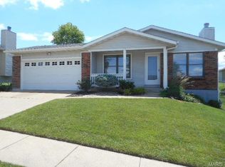 12142 Josephine Marie Dr, Maryland Heights, MO 63043
