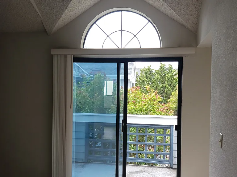 455 Mountain Laurel Ct — Photo 13