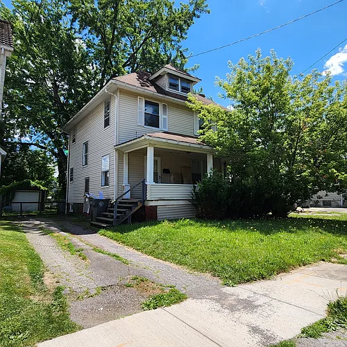 39 Eleanor Ave Photo 1