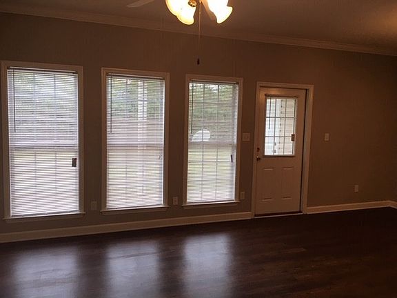 3rd image of 3222 Oak Garden Dr #92-A