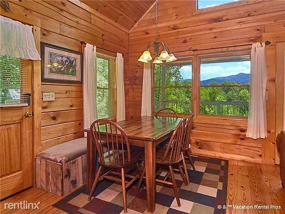 Table for 6, no waiting