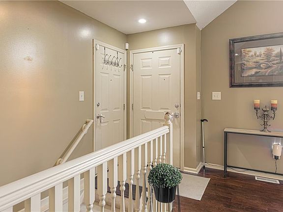 5th image of 18105 E 26th Terrace Ct S