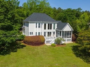 732 Eagles Harbor Dr, Hodges, SC 29653