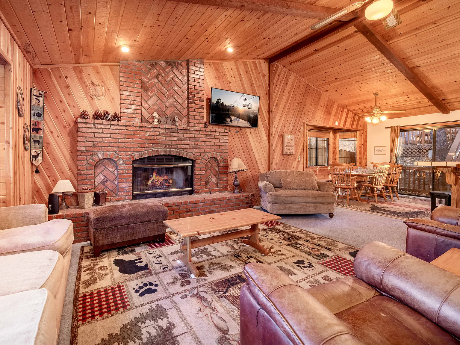 3 bed, 1824 sqft, $2,700 — Photo 3